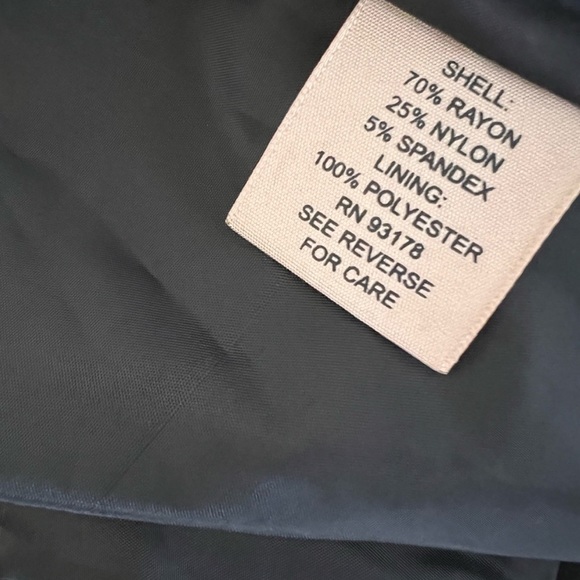 Philosophy Black Cropped Open Front Blazer Size 6 - Picture 4 of 5